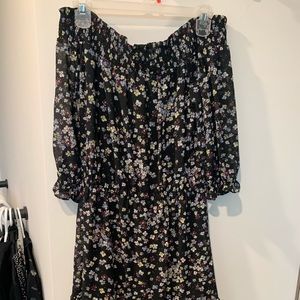 Off the shoulder floral print midi dress